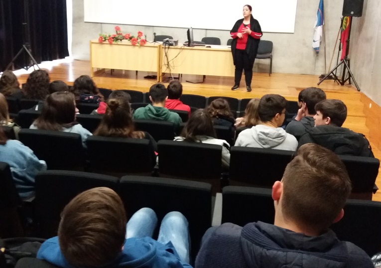 Rádio Regional do Centro: Escola de Pombal alertou para violência no namoro
