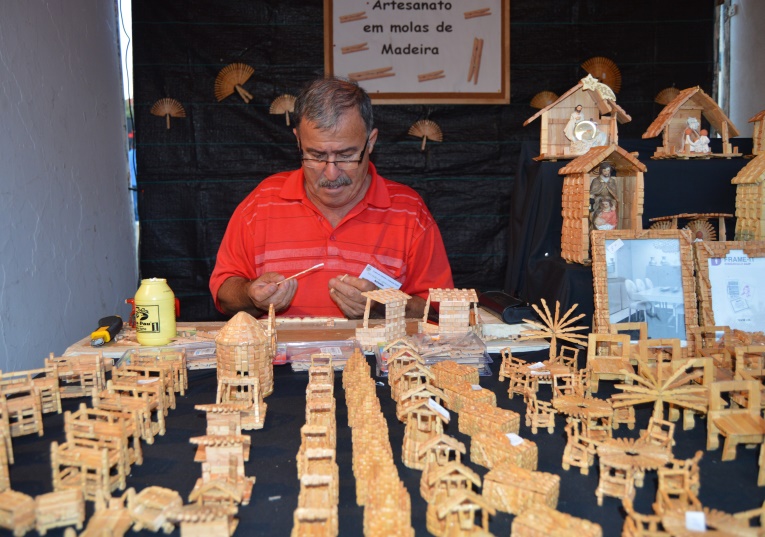 Rádio Regional do Centro: Ansião: Santiago da Guarda promove-se com artesanato, gastronomia e animação