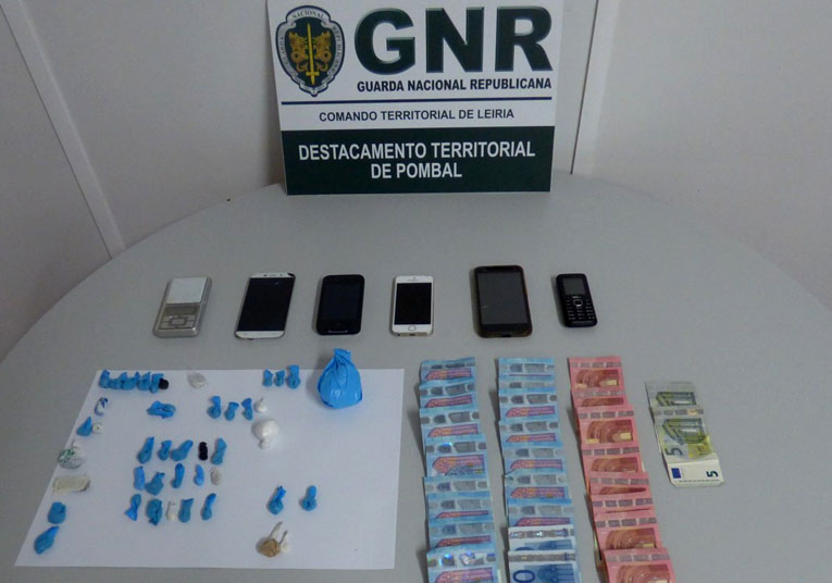 Rádio Regional do Centro: Casal detido por tráfico de droga em Pombal Rádio Regional do Centro: Casal detido por tráfico de droga em Pombal