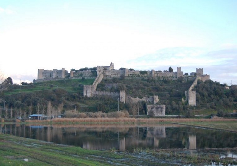 Rádio Regional do Centro: Castelo de Montemor-o-Velho encerrado no Natal e Ano Novo