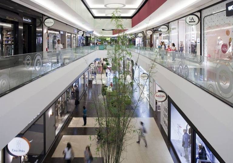 Rádio Regional do Centro: Fundo gerido pela Sonae Sierra vende LeiriaShopping por 128 ME