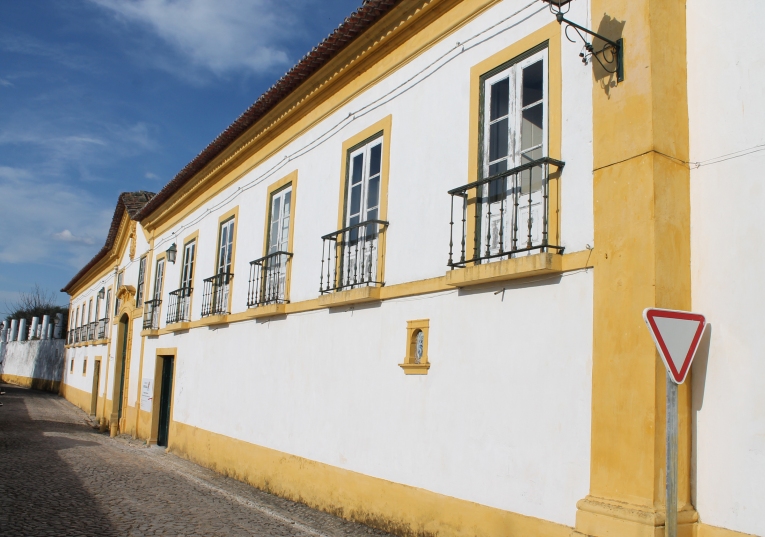 Rádio Regional do Centro: Penela: Família Oliveira Guimarães “dá vida” a antigo solar no Espinhal