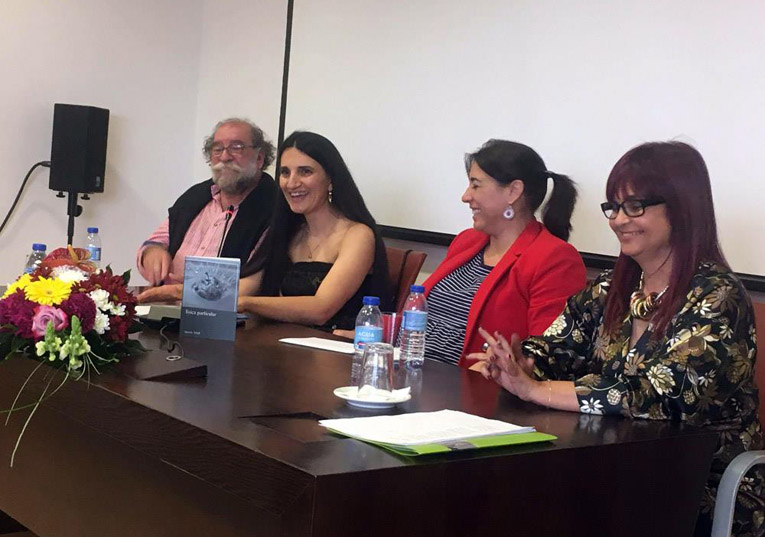 Rádio Regional do Centro: Condeixa: Susete Fetal apresentou livro de poesia