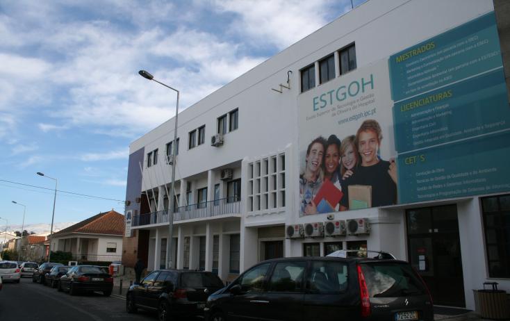 Rádio Regional do Centro: IPC quer instalação própria para escola de Oliveira do Hospital