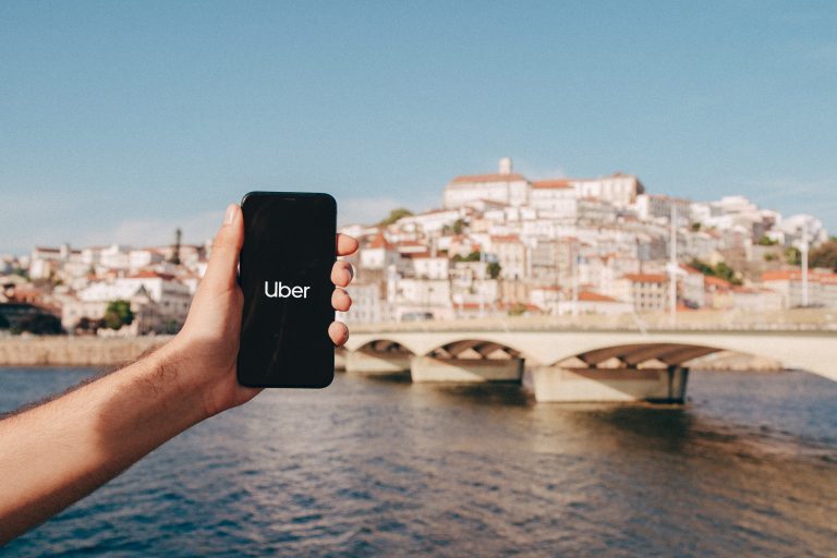 Rádio Regional do Centro: Uber chega a Coimbra