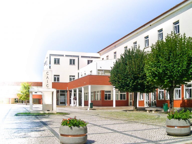Rádio Regional do Centro: Coimbra: Colégio dos Jesuítas encerra em Cernache