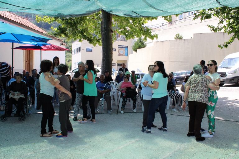 Rádio Regional do Centro: Decorreu em Penacova a Matiné Dançante
