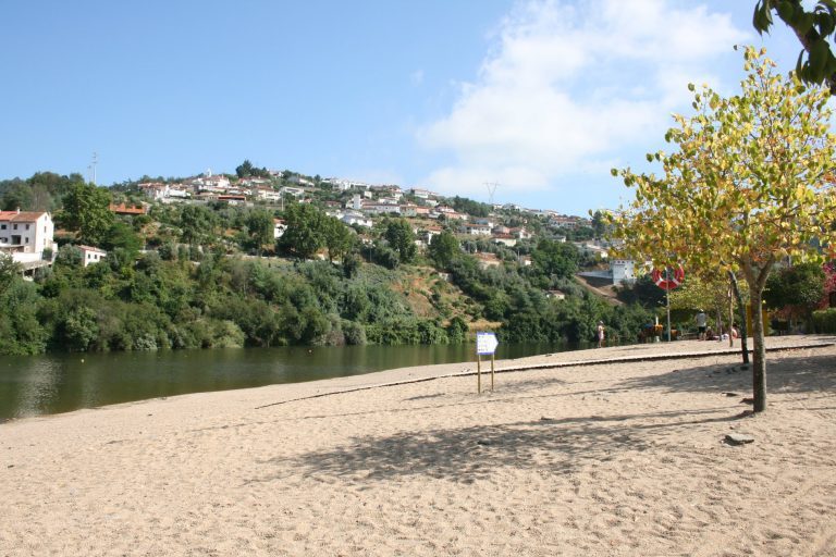 Rádio Regional do Centro: Mulher morre afogada na praia fluvial de Palheiros e Zorro