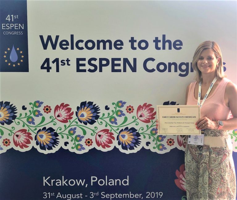 Rádio Regional do Centro: Docente da ESTeSC premiada por associação internacional de nutrição Rádio Regional do Centro: Docente da ESTeSC premiada por associação internacional de nutrição