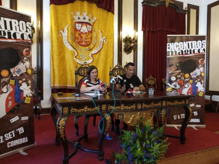 Rádio Regional do Centro: O ilusionismo invade Coimbra com a 23.º edição de “Encontros Mágicos” Rádio Regional do Centro: O ilusionismo invade Coimbra com a 23.º edição de “Encontros Mágicos”