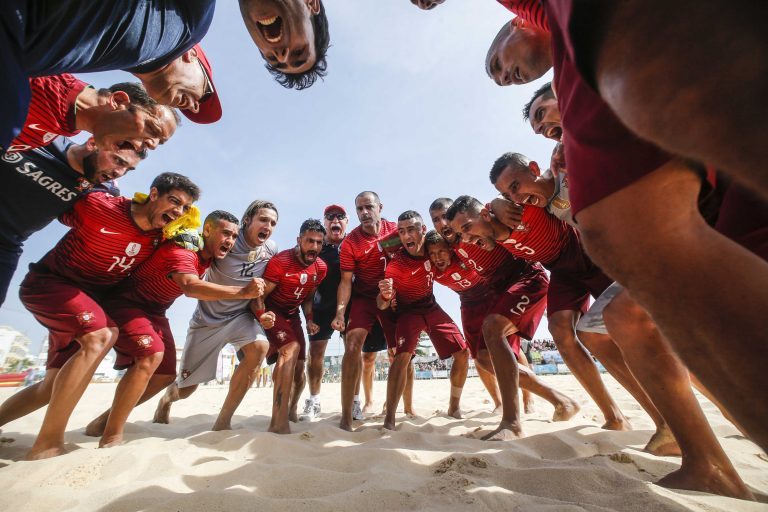 Rádio Regional do Centro: Portugal sagrou-se campeão da Europa de futebol de praia pela 6.ª vez Rádio Regional do Centro: Portugal sagrou-se campeão da Europa de futebol de praia pela 6.ª vez