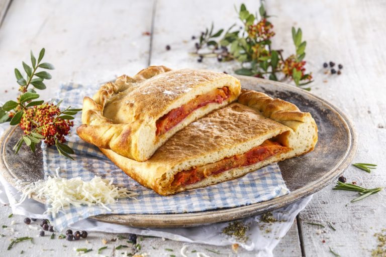 Rádio Regional do Centro: Calzone com chouriço, salame e mozarela