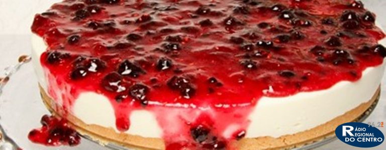 Rádio Regional do Centro: Cheesecake com molho de frutos vermelhos