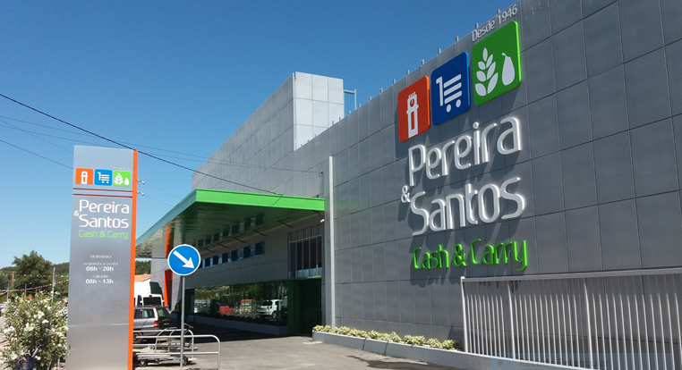 Rádio Regional do Centro: Pereira & Santos promove showroom na Adémia Rádio Regional do Centro: Pereira & Santos promove showroom na Adémia