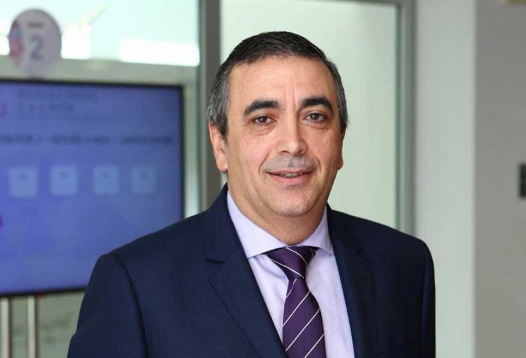 Rádio Regional do Centro: Graciano Paulo reeleito na direcção da EURAMED Rádio Regional do Centro: Graciano Paulo reeleito na direcção da EURAMED