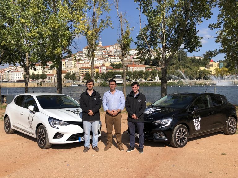 Rádio Regional do Centro: Litocar cede frota de Renault Clio como carro oficial da Latada Rádio Regional do Centro: Litocar cede frota de Renault Clio como carro oficial da Latada