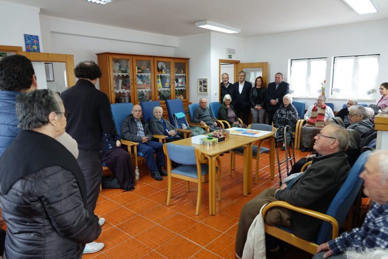 Rádio Regional do Centro: Coimbra: Começou o programa de actividade física para a 3.ª idade Rádio Regional do Centro: Coimbra: Começou o programa de actividade física para a 3.ª idade