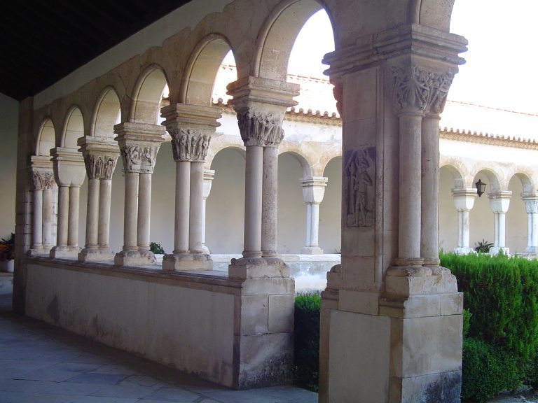 Rádio Regional do Centro: O Património Mundial em Coimbra é tema das visitas guiadas Rádio Regional do Centro: O Património Mundial em Coimbra é tema das visitas guiadas