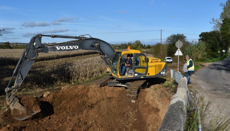 Rádio Regional do Centro: Obras para construção da nova ponte do Paço já arrancaram Rádio Regional do Centro: Obras para construção da nova ponte do Paço já arrancaram
