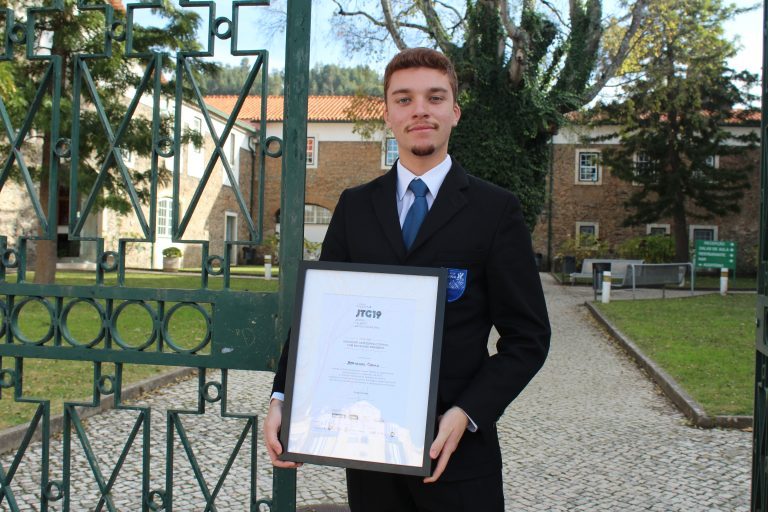 Rádio Regional do Centro: Aluno da Escola de Hotelaria de Coimbra vence concurso de gastronomia