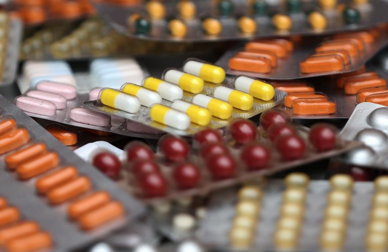 Rádio Regional do Centro: Campanha para ajudar quem não consegue comprar medicamentos arranca hoje