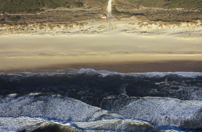 Rádio Regional do Centro: Autoridade Marítima aconselha a não ir a banhos na passagem de ano