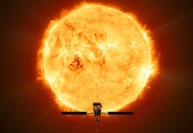 Rádio Regional do Centro: Empresas de Coimbra em Satélite que vai fotografar polos solares