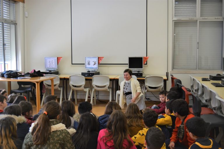Rádio Regional do Centro: Cantanhede: Biblioteca Municipal promove encontros da escritora Lurdes Breda
