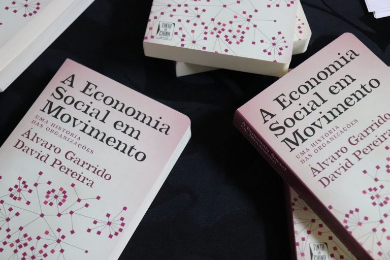 Rádio Regional do Centro: Livro de Álvaro Garrido, da FEUC, arrecada Prémio António Dornelas