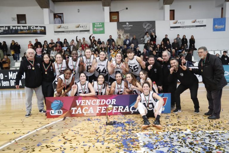 Rádio Regional do Centro: Olivais Futebol Clube conquista a sua primeira Taça da Federação