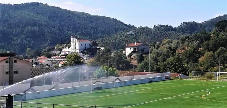 Rádio Regional do Centro: Pais reclamam por condições em campo de futebol de Miranda do Corvo