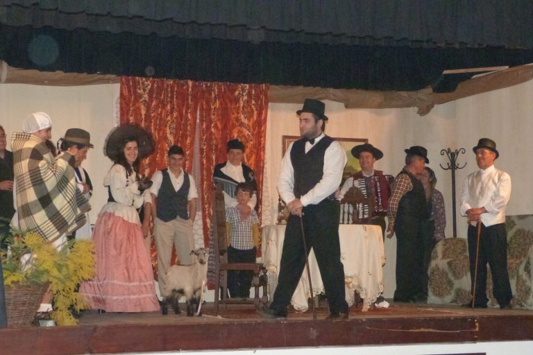Rádio Regional do Centro: Ciclo de Teatro Amador prossegue em Cordinhã e Zambujal