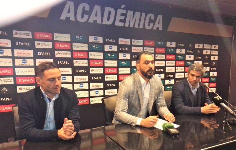 Rádio Regional do Centro: Hugo Almeida anuncia fim de carreira e passa a treinador dos sub-23