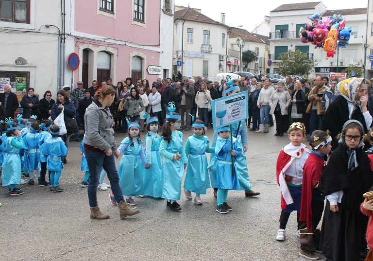 Rádio Regional do Centro: Soure sai à rua sexta-feira para ver cortejo infantil