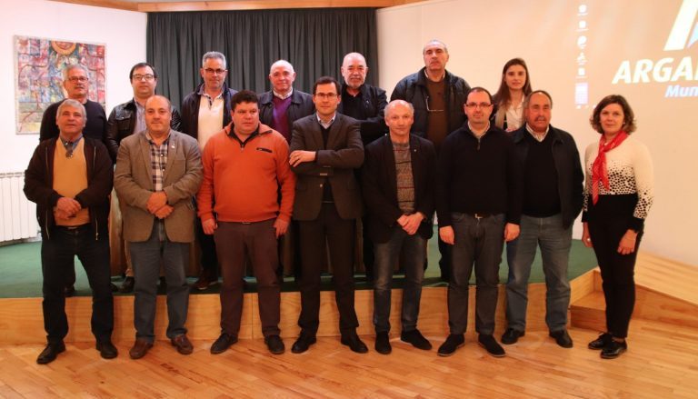 Rádio Regional do Centro: Câmara de Arganil atribui 300 mil euros a Juntas e Uniões de Freguesia