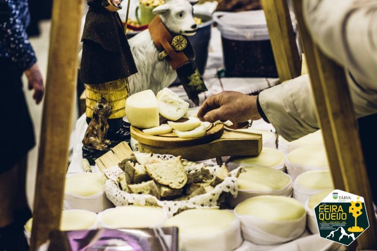 Rádio Regional do Centro: Queijo Serra da Estrela e produtos endógenos convidam a visitar Tábua