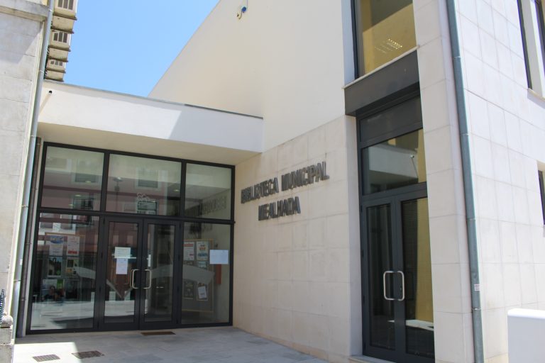 Rádio Regional do Centro: Biblioteca da Mealhada leva livros a casa dos leitores