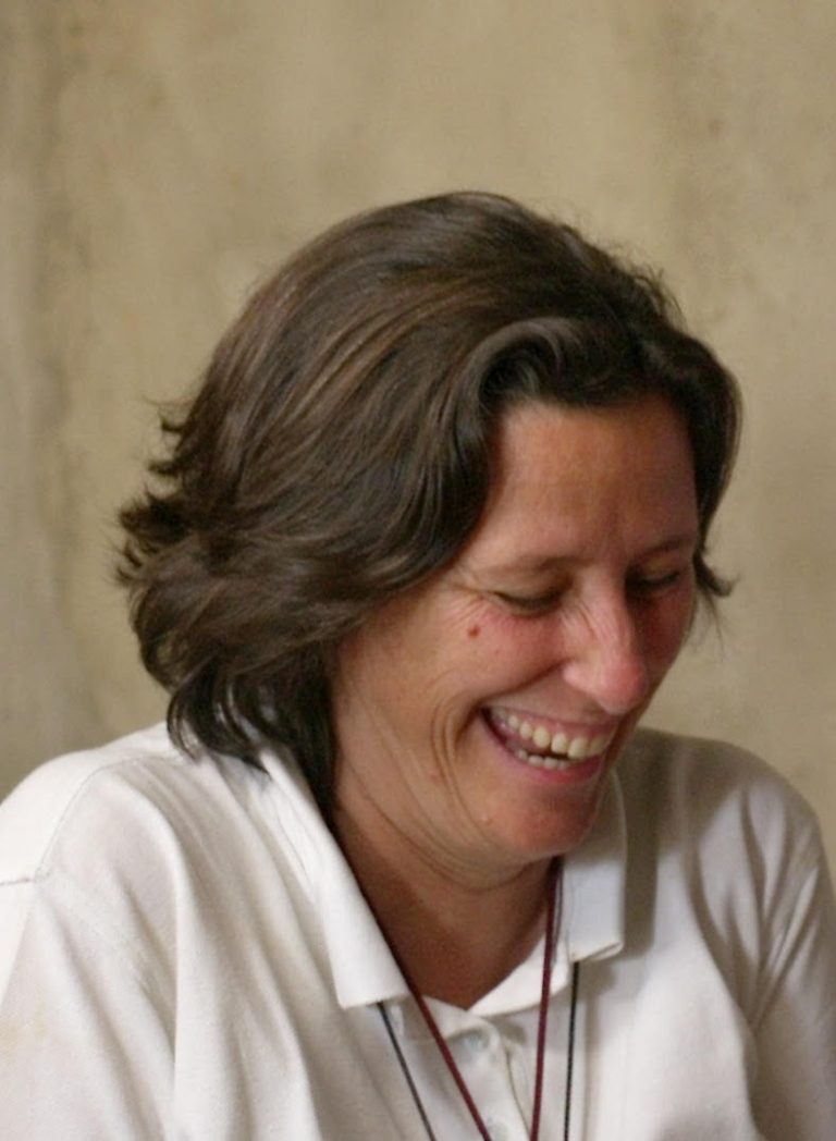 Rádio Regional do Centro: Programa da Manhã: Jantar com a Irmã Irene Guia realiza-se amanhã (5)