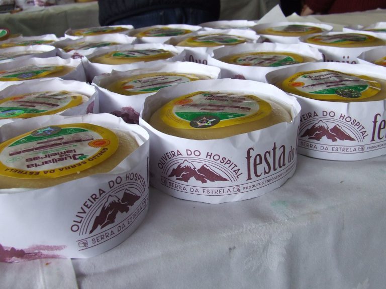 Rádio Regional do Centro: Festa do Queijo Serra da Estrela e os “Verbos dos Arguinas” nas 7 Maravilhas