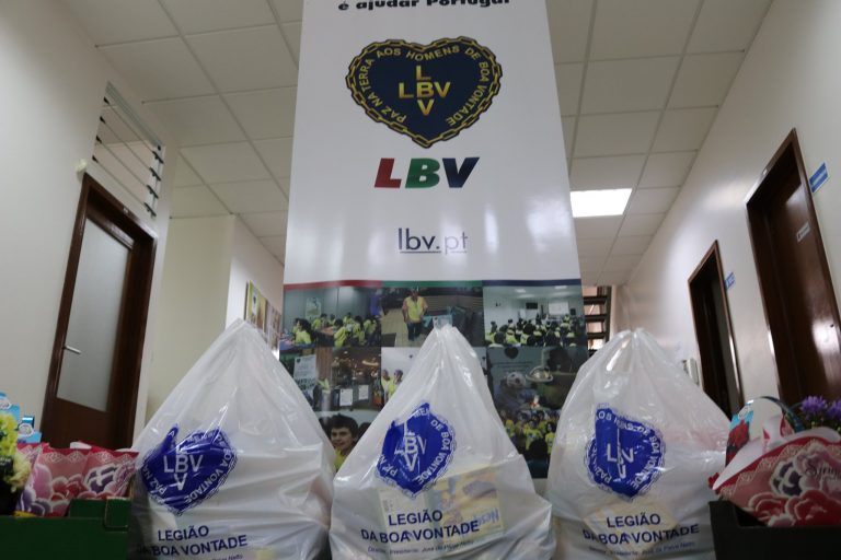 Rádio Regional do Centro: LBV atende 500 famílias nesta Páscoa