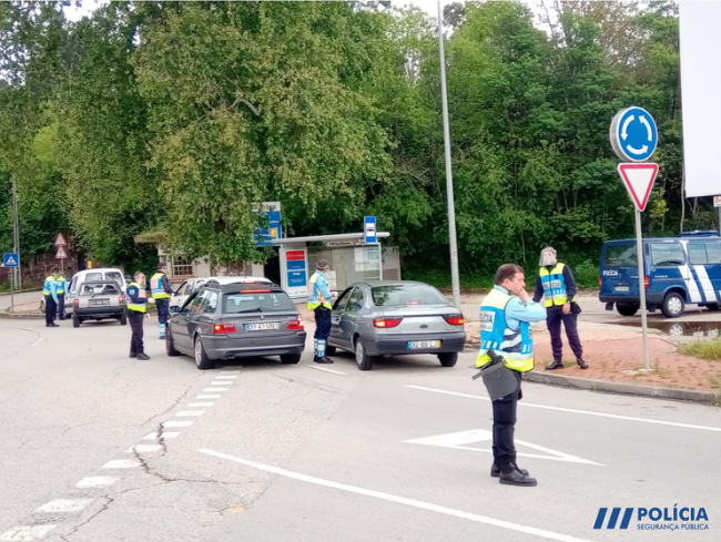 Rádio Regional do Centro: PSP de Coimbra e Figueira da Foz fiscalizou 2 400 viaturas