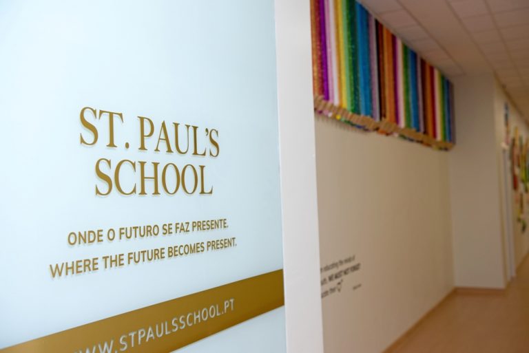 Rádio Regional do Centro: St. Paul’s School continua ano lectivo em e-Learning 