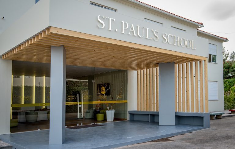 Rádio Regional do Centro: St. Paul’s School abre para filhos de profissionais de saúde