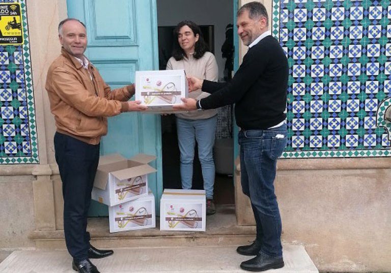 Rádio Regional do Centro: Alvaiázere: Cearte entregou mil máscaras para distribuir por instituições