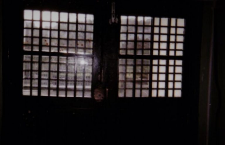 Rádio Regional do Centro: Projecto de Coimbra lança exposição para dar voz a crianças com pais presos