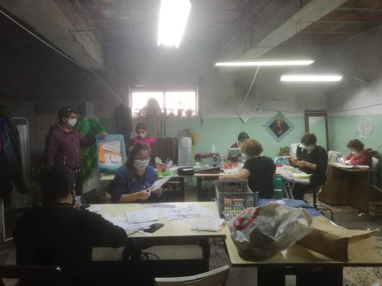 Rádio Regional do Centro: Marcha Popular de Ribeira de Frades dedica-se à confecção de máscaras