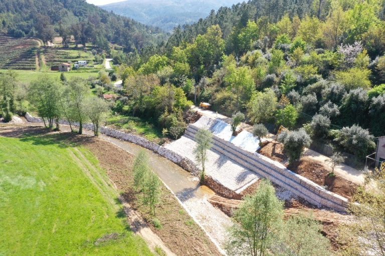 Rádio Regional do Centro: Arganil conclui intervenções de regularização de linhas de água no rio Alva
