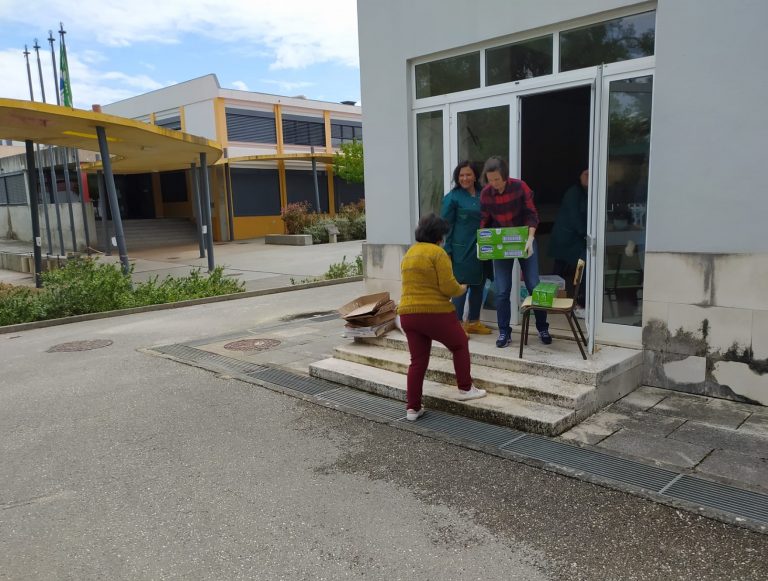 Rádio Regional do Centro: Câmara Municipal de Ansião entrega cabazes a alunos carenciados