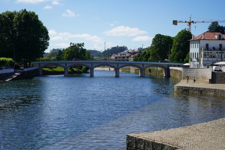 Rádio Regional do Centro: Câmara Municipal limpa e valoriza o Rio Águeda
