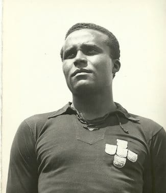 Rádio Regional do Centro: Faleceu Mário Torres, médico e uma das maiores lendas do futebol da Académica